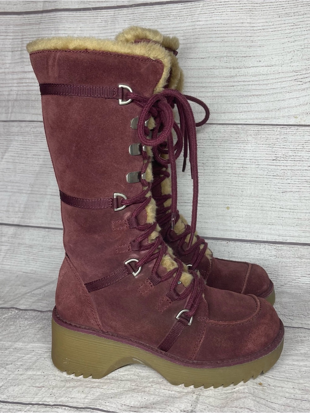Report Icon Women’s 6 Burgundy Suede Faux Fur Tall Winter Platform Boots